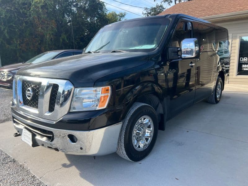 2014 Nissan NV3500 HD Passenger